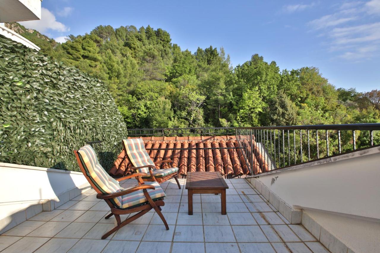 Royal Holiday Apartments Sveti Stefan Exteriör bild