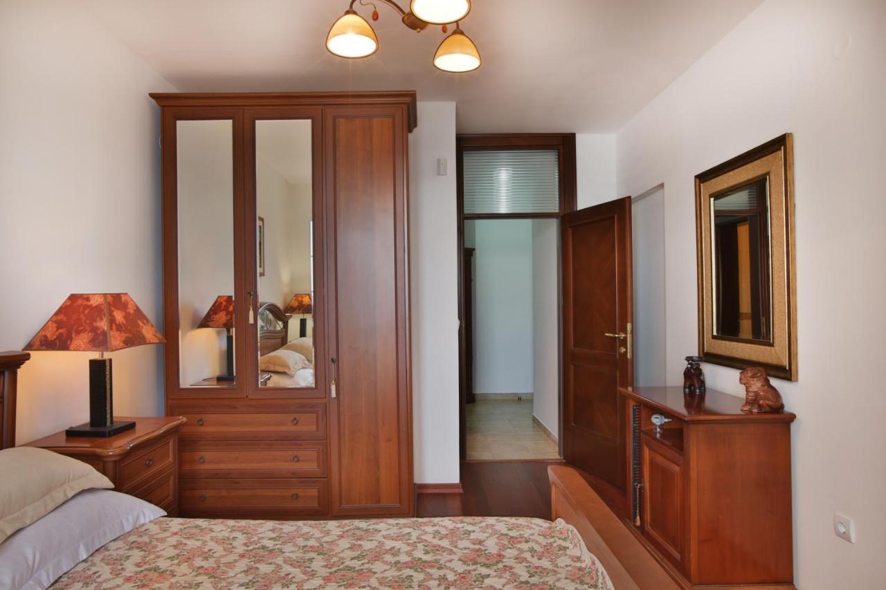 Royal Holiday Apartments Sveti Stefan Exteriör bild