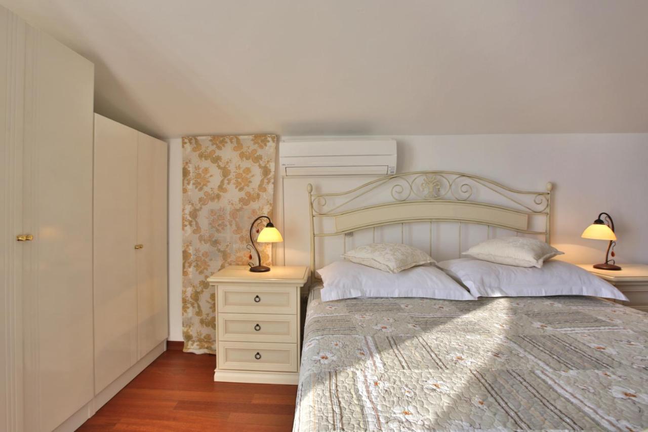 Royal Holiday Apartments Sveti Stefan Exteriör bild